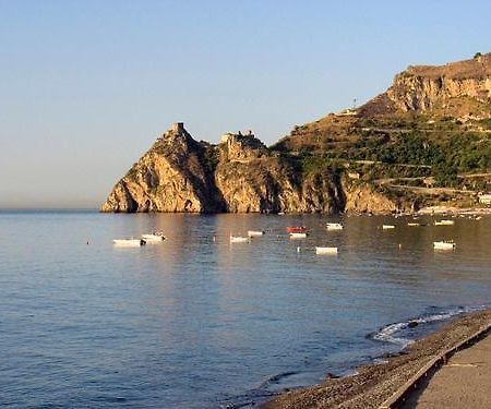 Le Zagare Apartments Sant'Alessio Siculo Ngoại thất bức ảnh