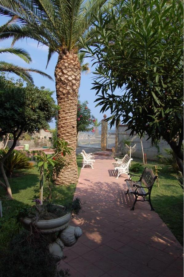 Le Zagare Apartments Sant'Alessio Siculo Ngoại thất bức ảnh