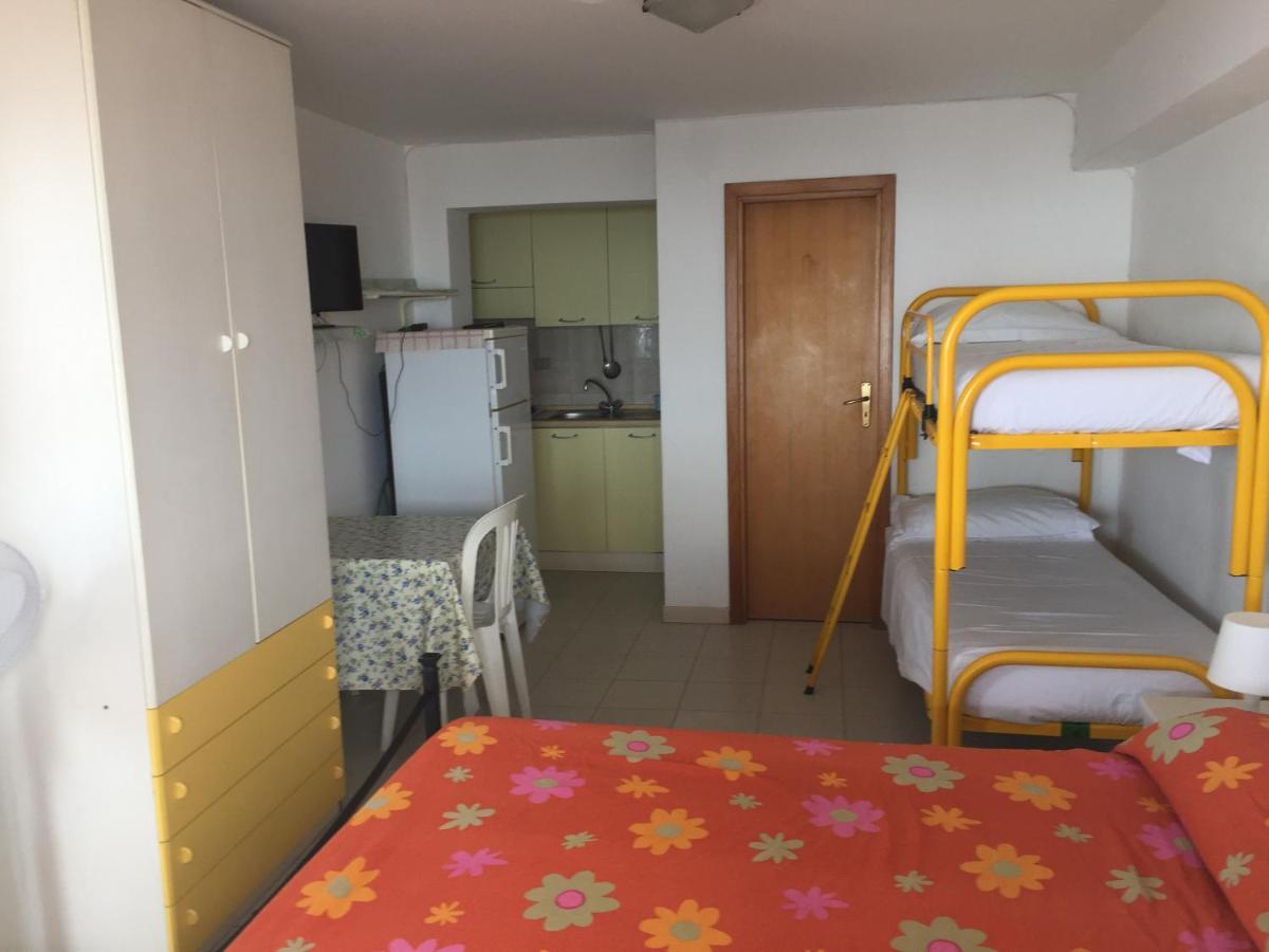 Le Zagare Apartments Sant'Alessio Siculo Ngoại thất bức ảnh