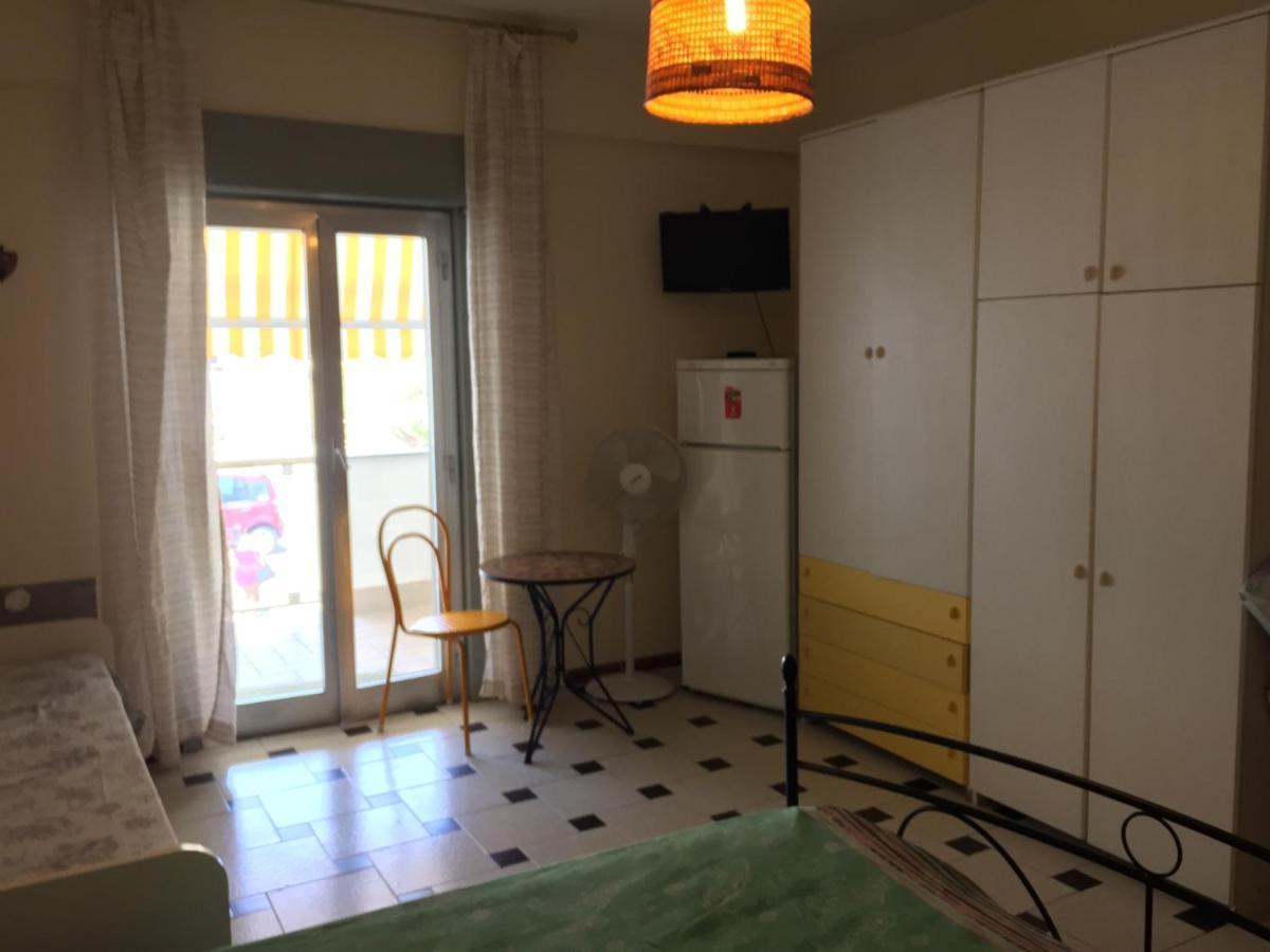 Le Zagare Apartments Sant'Alessio Siculo Ngoại thất bức ảnh