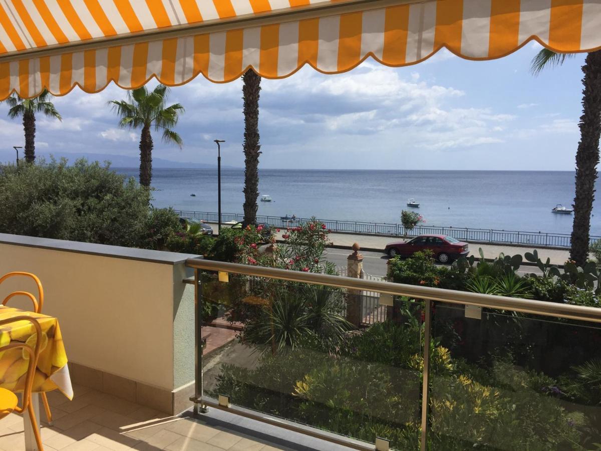 Le Zagare Apartments Sant'Alessio Siculo Ngoại thất bức ảnh
