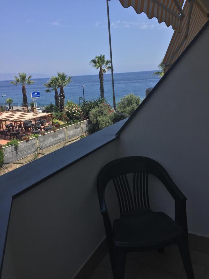Le Zagare Apartments Sant'Alessio Siculo Ngoại thất bức ảnh