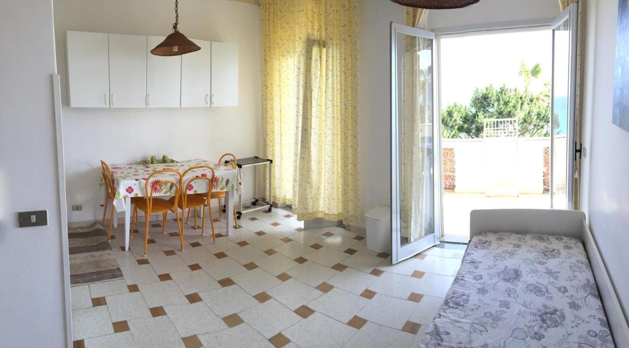 Le Zagare Apartments Sant'Alessio Siculo Ngoại thất bức ảnh